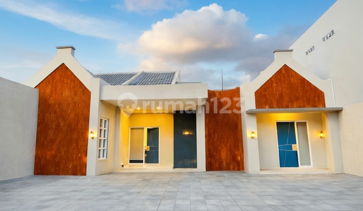 Luxury Villa North Jogja - Golf & Hyatt View, Prestige Living