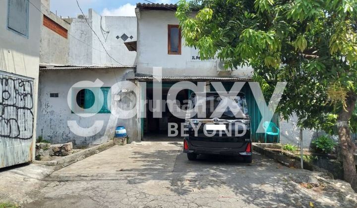 Toko 2 Lantai di Petemon Kali Surabaya
