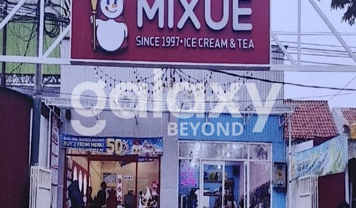 Ex Mixue Store on Jl. Raya Batu Mulia Driyorejo Gresik. Near Citraland Driyorejo. 1