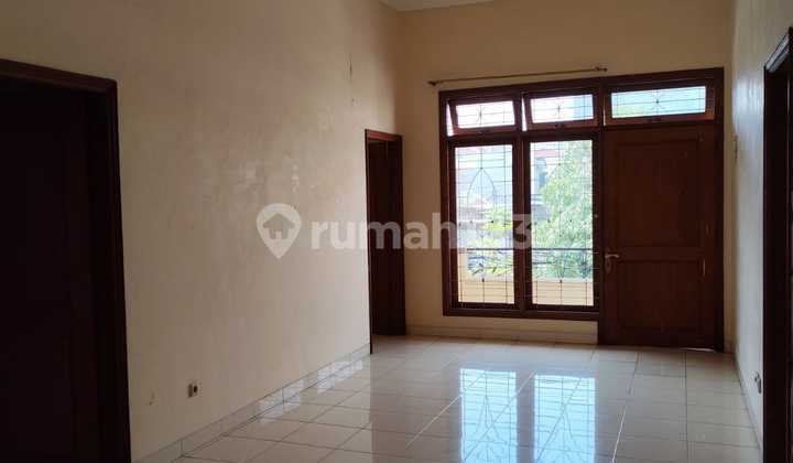 Selling Cheap at a Loss House in Sunter