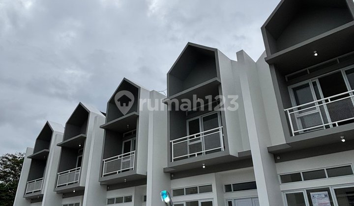 Rumah Baru Modern Scandanvia Cisaranten Kulon Arcamanik Dekat ke Antapani