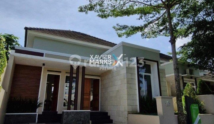 Dijual Rumah Modern Full Furnish Hanya 7 Menit Dari Exit Tol Malang, Cemorokandang, Malang