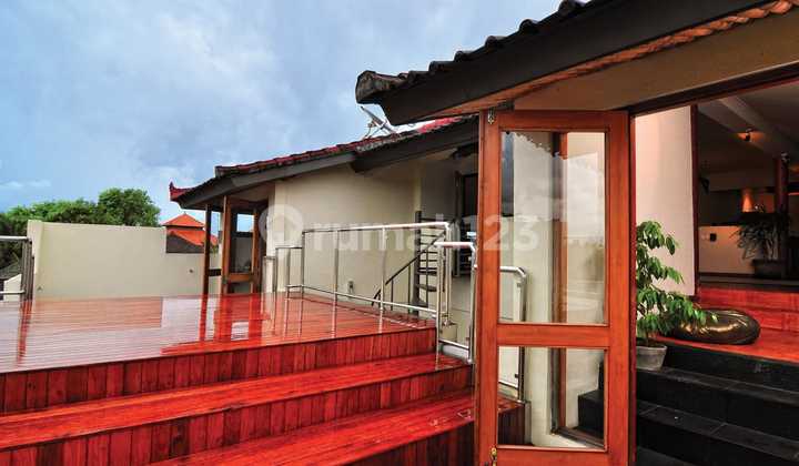 Beautiful Resort-Style Home Close to Tourist Attractions - Bali Location 73765 Beautiful Resort-Style Home Close to Tourist Attractions - Bali Location 73765