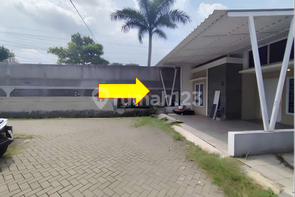 Rumah Berada di Perumahan Ditengah Kota Rumah Berada di Perumahan Ditengah Kota