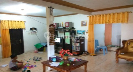 Rumah Tinggal di Madirir, Kota Bitung