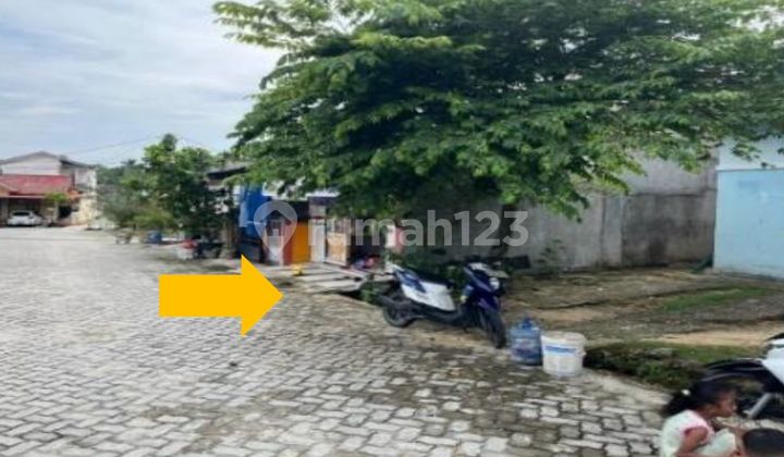 Rumah dengan Lingkungan Nyaman dan Akses Jalan Luas