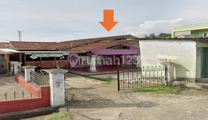 Rumah Berada di Pusat Kota dan Dilingkungan Yg Ramai Rumah Berada di Pusat Kota dan Dilingkungan Yg Ramai