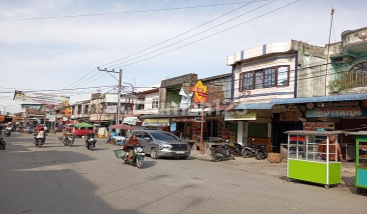 Ruko Berada di Kawasan Pasar Kota Ruko Berada di Kawasan Pasar Kota