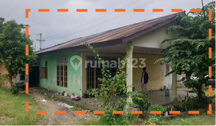 Rumah Berada di Pusat Kota dan Dilingkungan Yg Ramai Rumah Berada di Pusat Kota dan Dilingkungan Yg Ramai