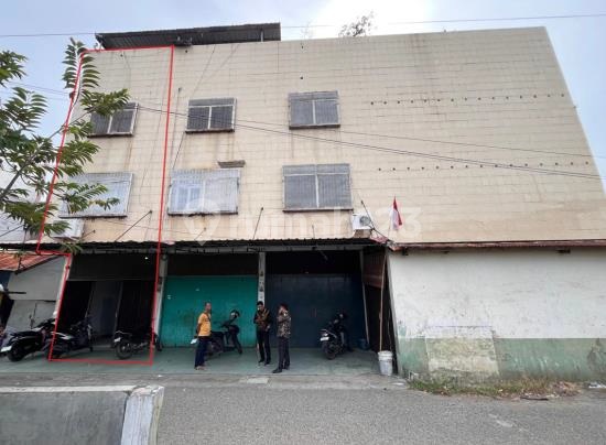 Ruko Berada di Lingkungan Nyaman dan Lokasi Strategis Ditengah Kota Ruko Berada di Lingkungan Nyaman dan Lokasi Strategis Ditengah Kota