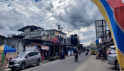 Shophouse near Residential Area and on the Side of the Road 2