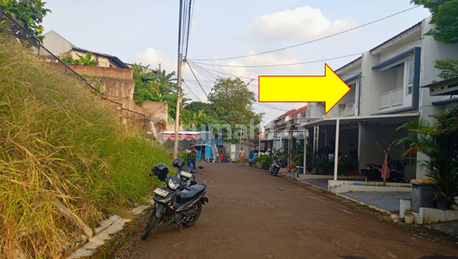Rumah Berada di Perumahan Ditengah Kota Rumah Berada di Perumahan Ditengah Kota