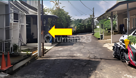Rumah Berada di Perumahan Ditengah Kota Rumah Berada di Perumahan Ditengah Kota