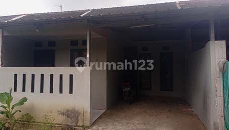 Rumah Berada di Perumahan Ditengah Kota Rumah Berada di Perumahan Ditengah Kota