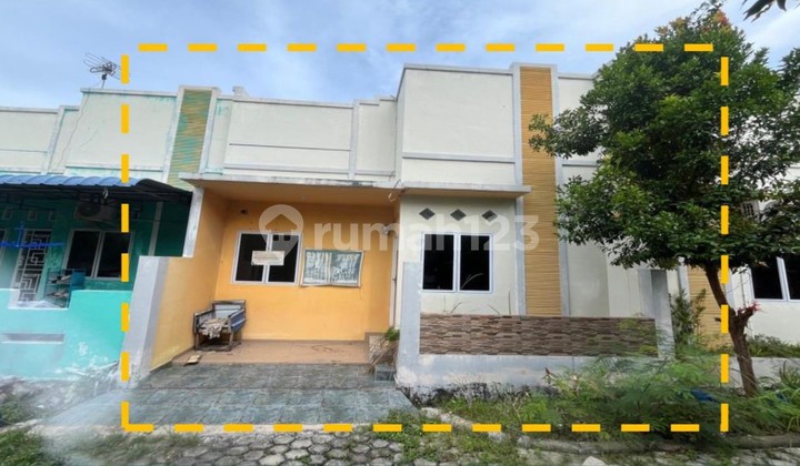 Rumah Berada di Lingkungan Nyaman dan Dekat dengan Pusat Kota