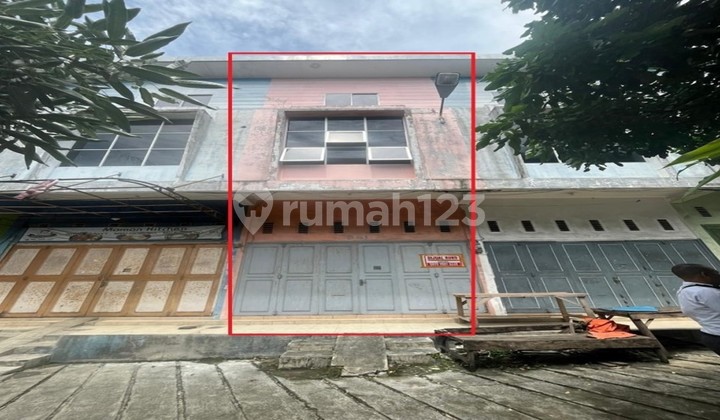 Ruko Berada Dikawasan Ramai Penduduk