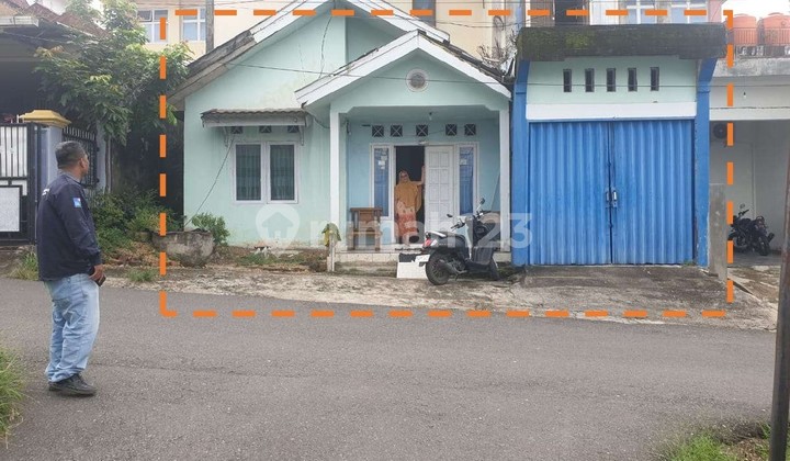 Rumah di Kota Jambi dengan Lingkungan Ramai Rumah di Kota Jambi dengan Lingkungan Ramai
