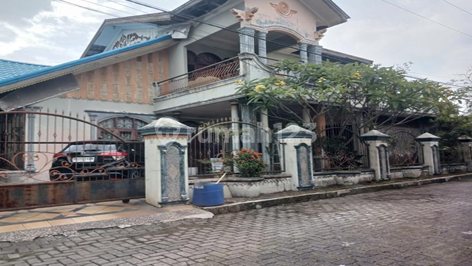 Rumah Tinggal Lantai 2 di Daerah Jalan Binjai Rumah Tinggal Lantai 2 di Daerah Jalan Binjai