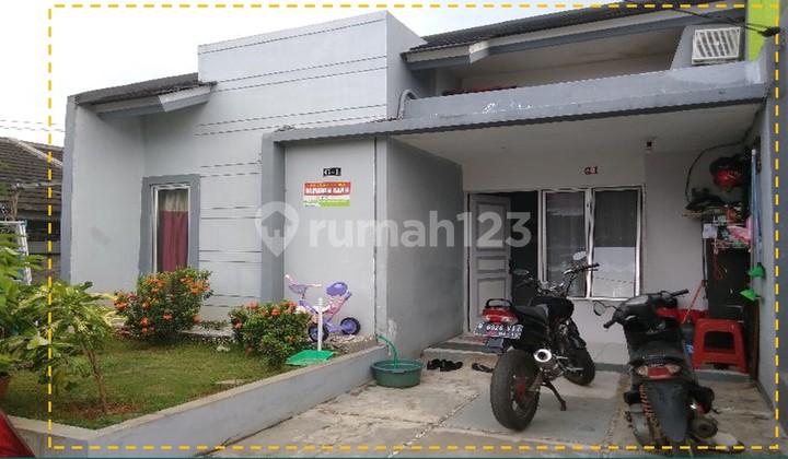 Affordable House Inside a Complex Affordable House Inside a Complex