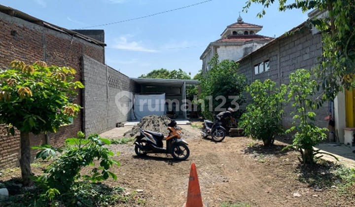 Rumah Tinggal di Desa Jogomerto Rumah Tinggal di Desa Jogomerto