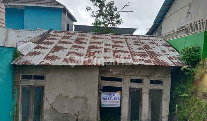 Residential House in Perum STV Block C No. 05 Jl. Batu Cermin Gg. Nurbudi Kel. Sempaja Utara Kec. North Samarinda, Samarinda City, East Kalimantan Province Residential House in Perum STV Block C No. 05 Jl. Batu Cermin Gg. Nurbudi Kel. Sempaja Utara Kec. North Samarinda, Samarinda City, East Kalimantan Province