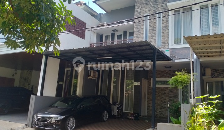 Rumah Berada di Perumahan Karawang Rumah Berada di Perumahan Karawang