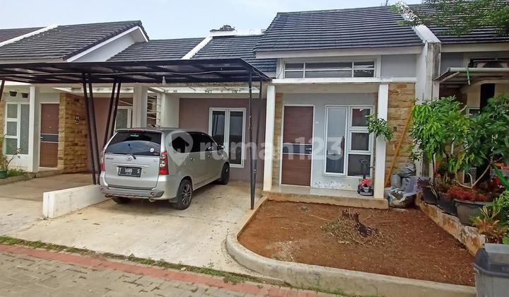 Rumah Berada di Perumahan Karawang Rumah Berada di Perumahan Karawang