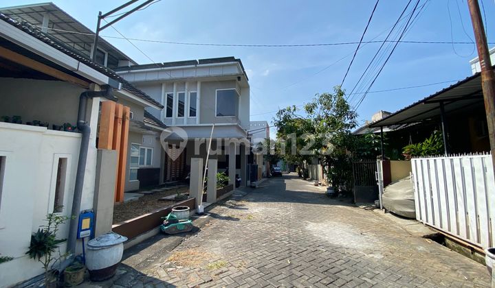 Rumah Tinggal di Kota Malang Rumah Tinggal di Kota Malang
