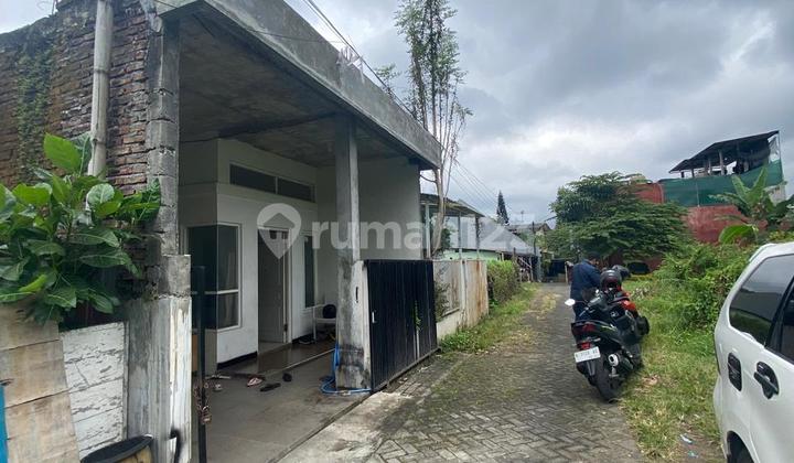 Rumah Tinggal di Kota Malang Rumah Tinggal di Kota Malang