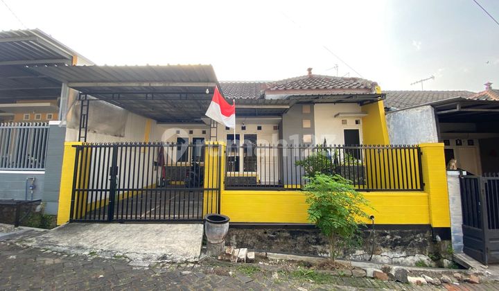Shophouse in Malang Shophouse in Malang