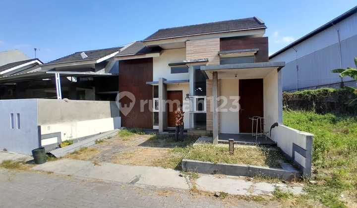 Rumah Nyaman, Strategis, dan Harga Miring di Jekulo, Kudus Rumah Nyaman, Strategis, dan Harga Miring di Jekulo, Kudus