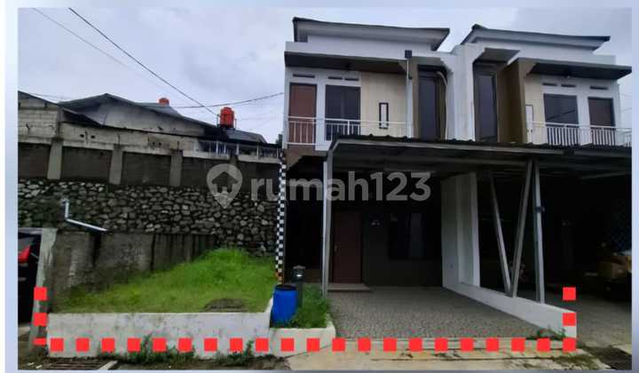 Rumah Berada di Perumahan Ditengah Kota Rumah Berada di Perumahan Ditengah Kota