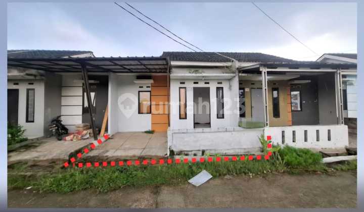 Rumah Berada di Perumahan Ditengah Kota Rumah Berada di Perumahan Ditengah Kota