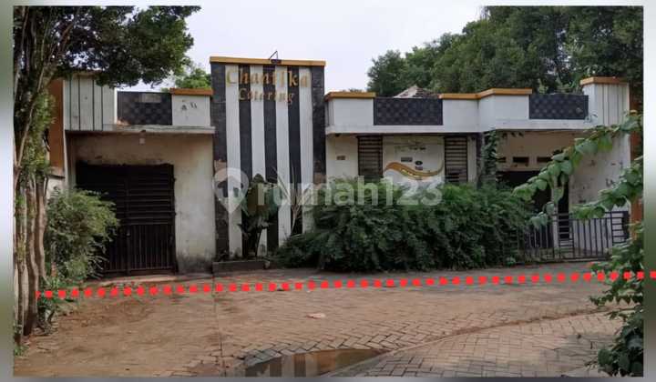 Rumah Berada di Perumahan Ditengah Kota Rumah Berada di Perumahan Ditengah Kota