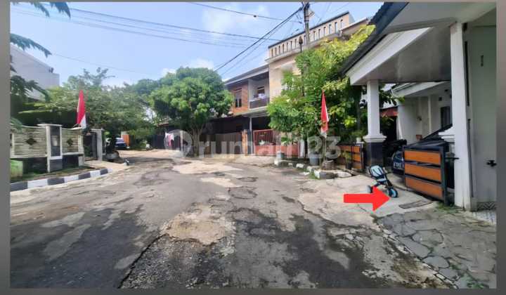 Rumah Berada di Perumahan Ditengah Kota