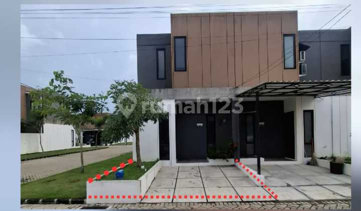 Rumah Berada di Perumahan Ditengah Kota