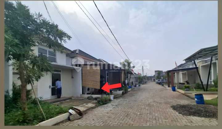 Rumah Berada di Perumahan Ditengah Kota