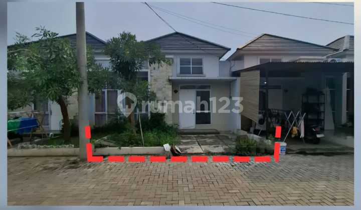 Rumah Berada di Perumahan Ditengah Kota