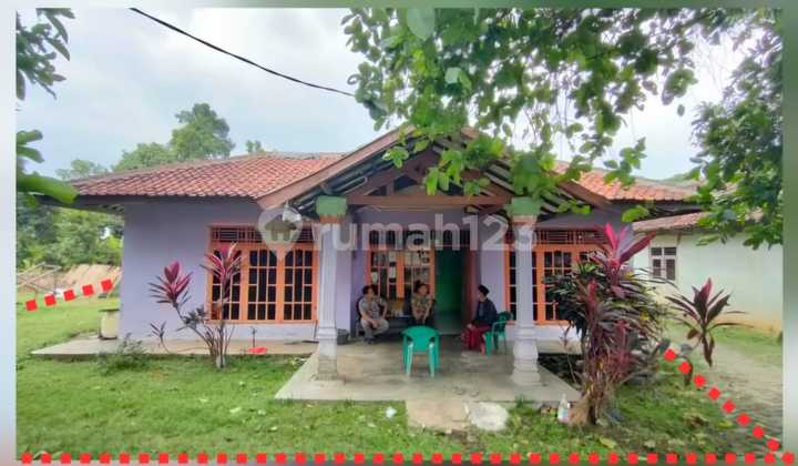 Rumah Berada di Perumahan Ditengah Kota Rumah Berada di Perumahan Ditengah Kota