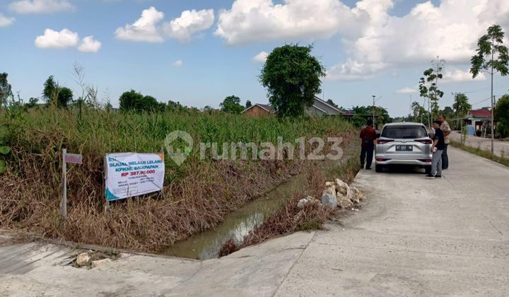 Tanah Kosong di Jalan Rantau Panjang, Desa Rantau Panjang, Kecamatan Tanah Grogot, Kabupaten Paser, Provinsi Kalimantan Timur Tanah Kosong di Jalan Rantau Panjang, Desa Rantau Panjang, Kecamatan Tanah Grogot, Kabupaten Paser, Provinsi Kalimantan Timur