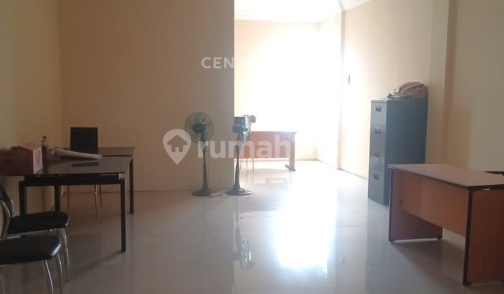 Fast Sale of Strategic Shop House in Pondok Aren on Public Road 6334 1