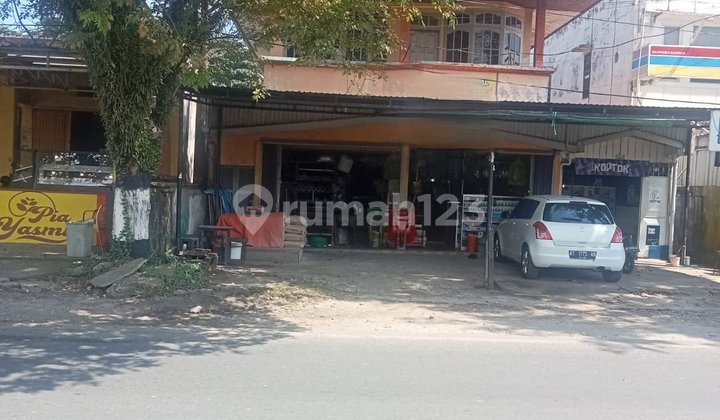 For Sale Spacious & Strategic 2-Storey Shop House - Business Ready! 1