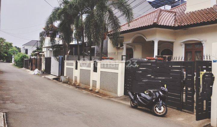 RUMAH BAGUS DI DLM KOMPLEK 2