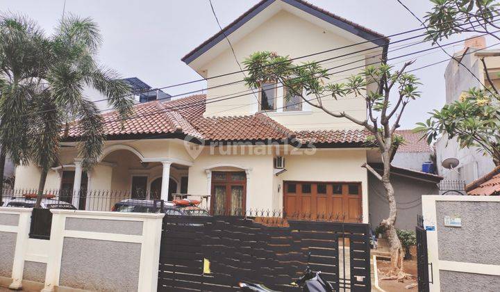 Rumah bagus di dalam komplek 1