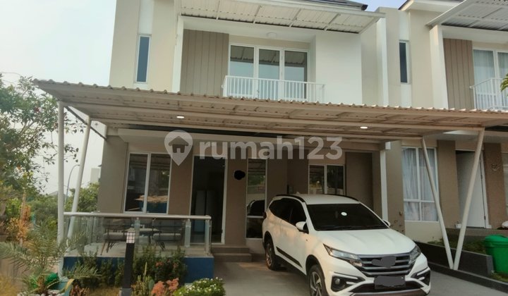 Dijual Rumah Bagus 2 Lantai di Paramount Village 1