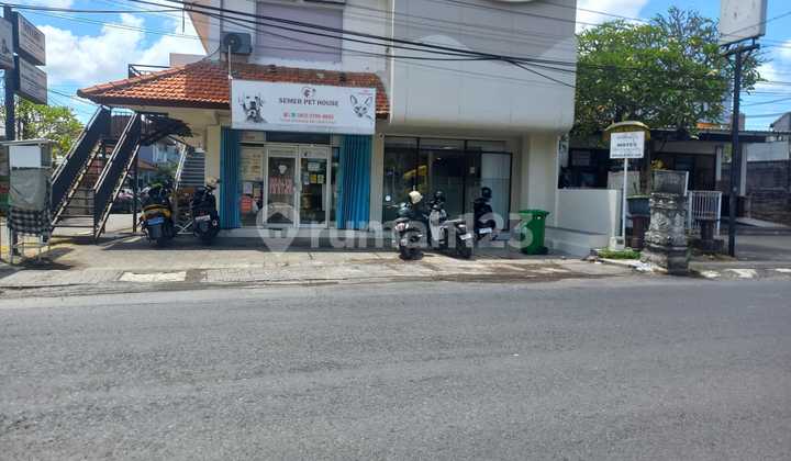 [For Rent] Strategic 2-Story Shop House on Jl. Raya Semer, Kerobokan - Premium & Busy Business Location! 2