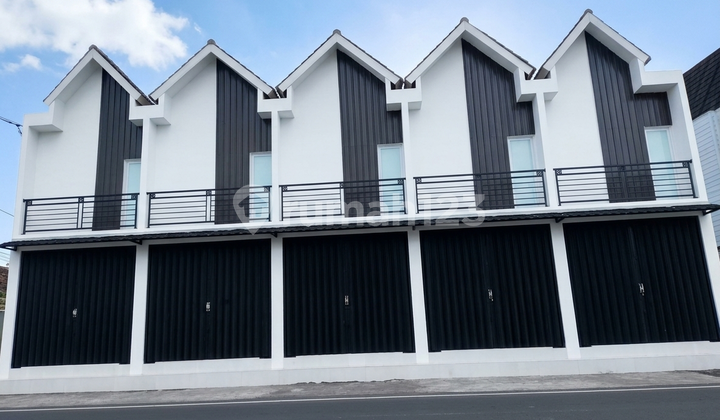 New 2-Story Shophouse for Rent on Gunung Salak, Padangsambian Starting from 70 Million New 2-Story Shophouse for Rent on Gunung Salak, Padangsambian Starting from 70 Million
