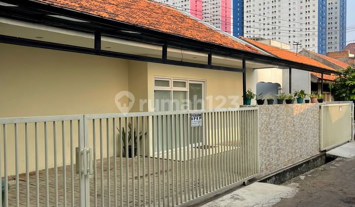 Jual Rumah Kost 13 Kamar Aktif di Rawasari Raya Cempaka Putih