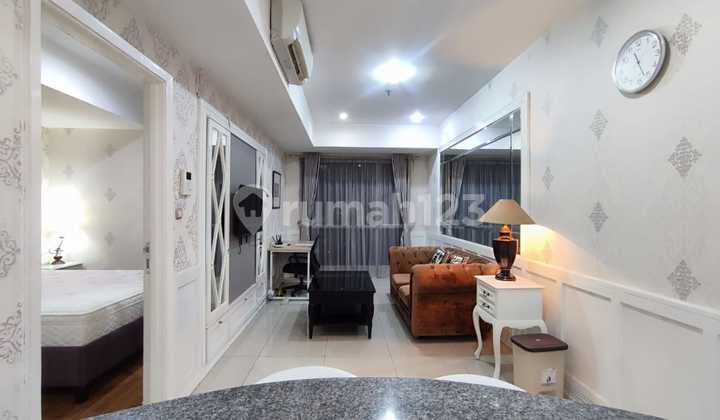1 BR Apartemen Modern Interior 55M2 With Bathtub
