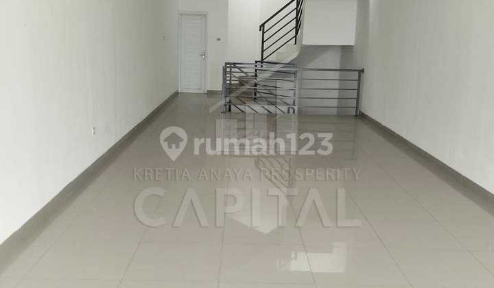 Holis Shophouse Strategic Location Suitable for Various Businesses 1